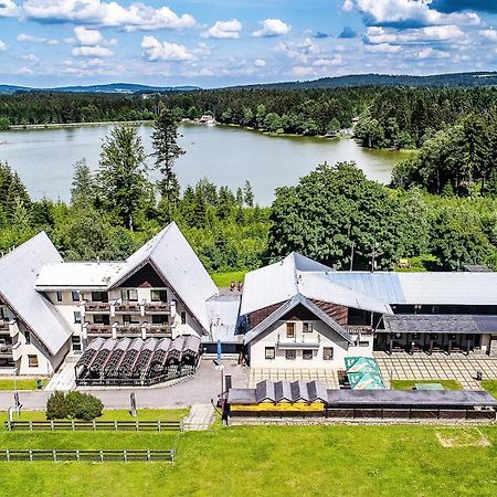 Hotel Hornik Zdar Nad Sazavou Exterior photo
